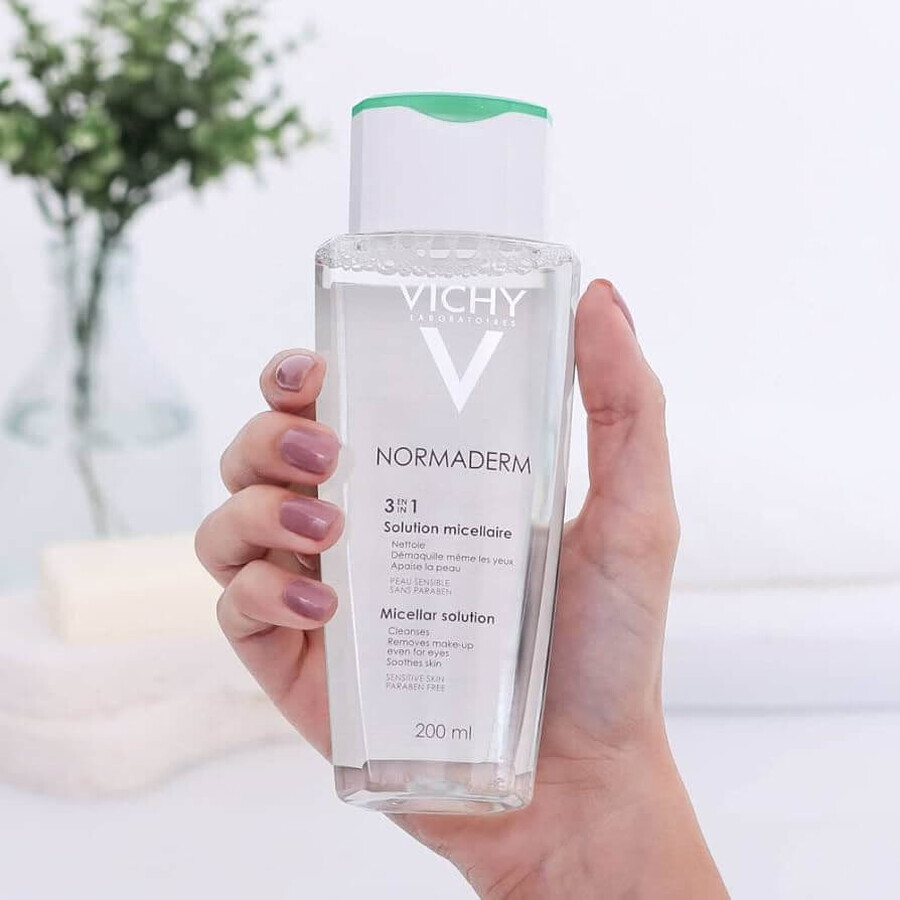 Vichy Normaderm Solution micellaire 3 en 1 pour peaux sensibles à imperfections, 200 ml