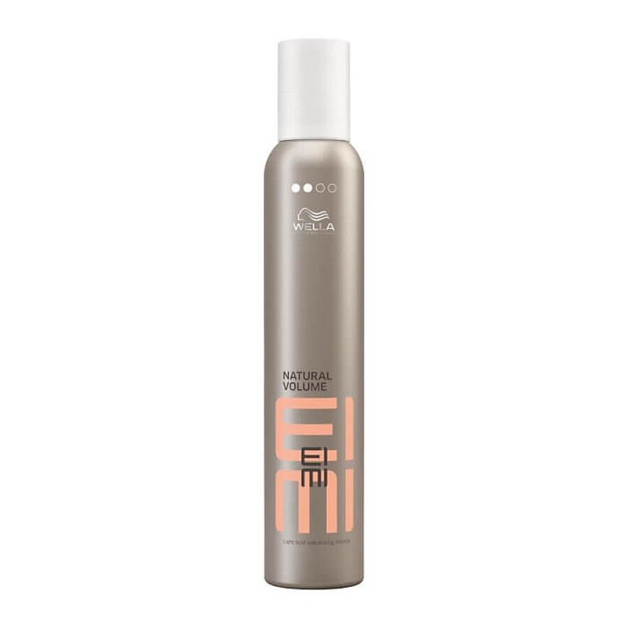 Spuma pentru volum cu fixare flexibila Eimi Natural Volume, 300 ml, Wella Professionals